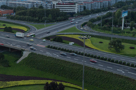 道路運(yùn)輸安全隱患排查整改臺(tái)賬：通過(guò)可視化工具，可以更容易地發(fā)現(xiàn)數(shù)據(jù)中的趨勢(shì)、模式和異常
